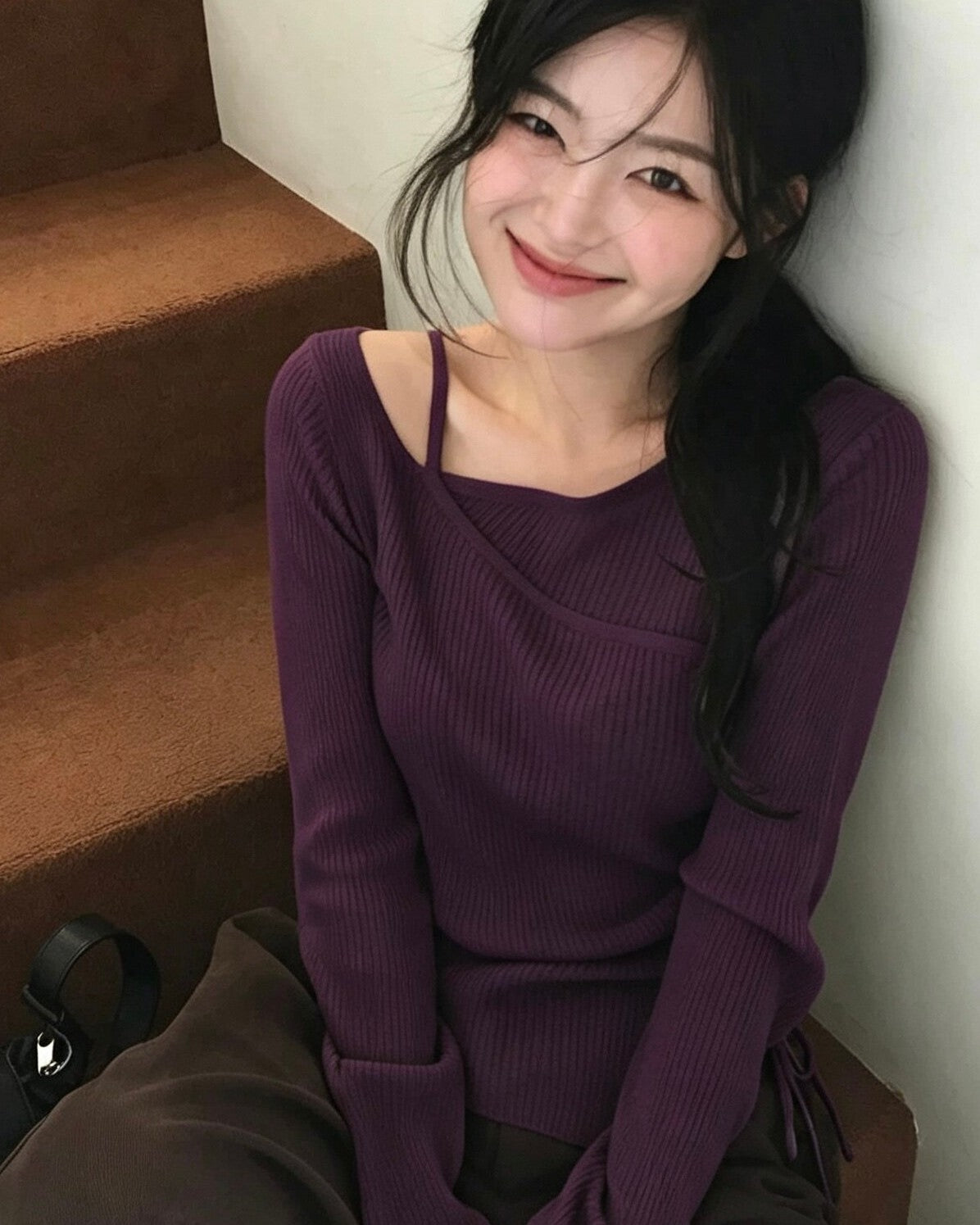 アシメオフショルニット