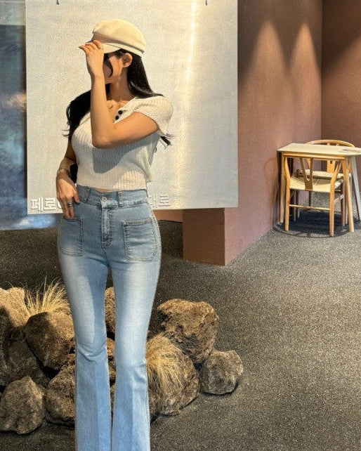 ハイウエストセミフレアデニムパンツ