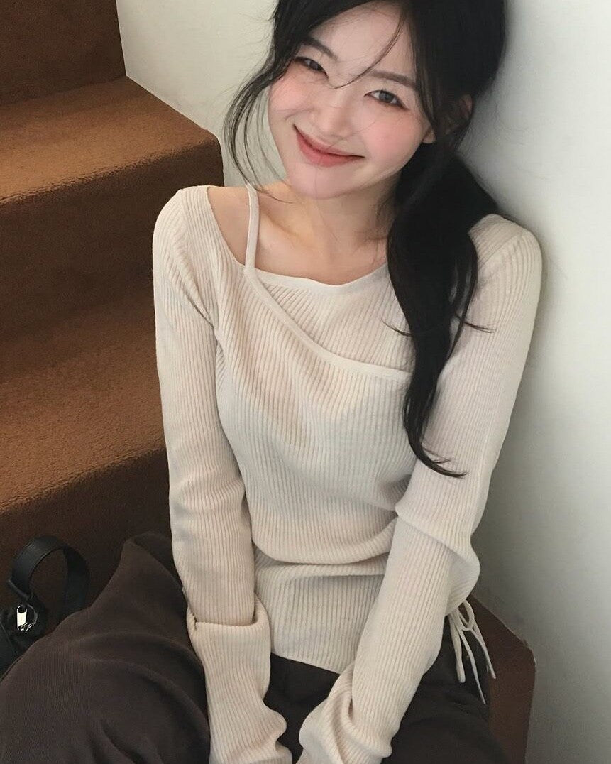アシメオフショルニット