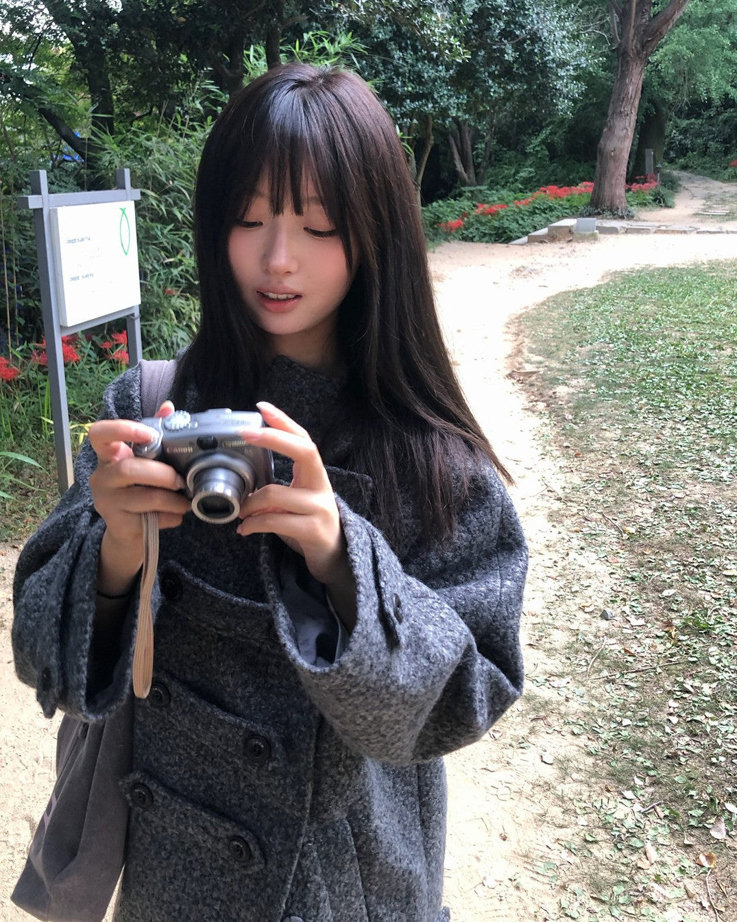 ダブルボタンシルエットウールコート