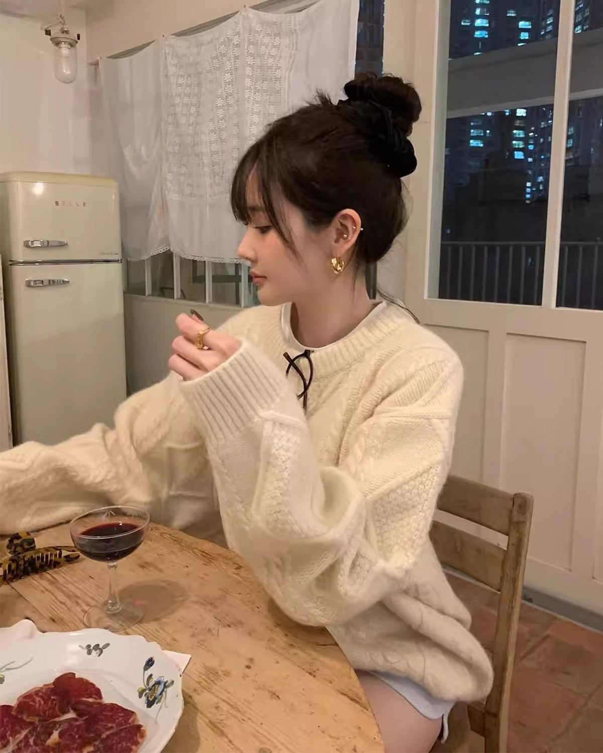 ケーブルオーバーニットセーター
