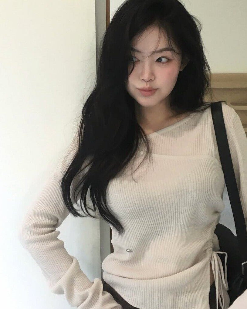 アシメオフショルニット